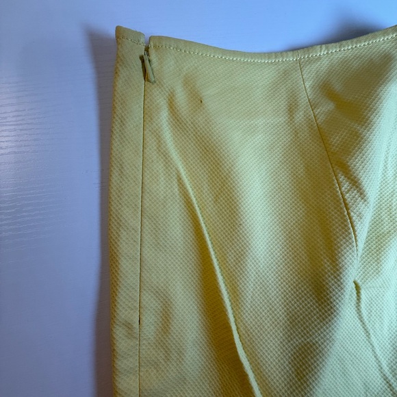 Talbots Side Zip Ankle‎ Yellow Pants Women’s size 12. Lightweight Cotton Blend. - Picture 11 of 13